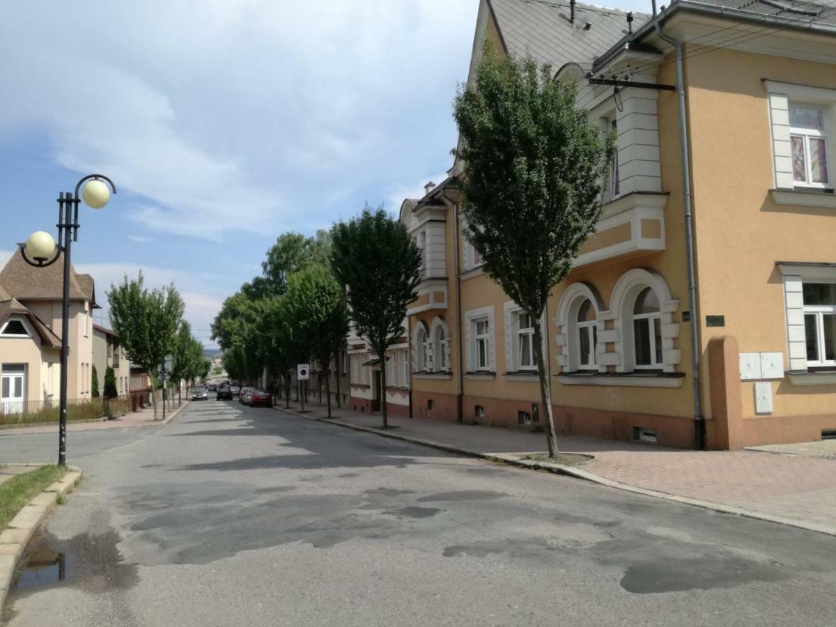 Apartman U Horynu - Sadova Ческа-Тршебова Экстерьер фото